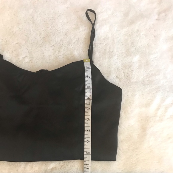 House of Harlow 1960 Delicate Black Crop Top size Medium NWT - Picture 3 of 3